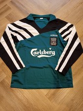 Liverpool Retro 95 Training